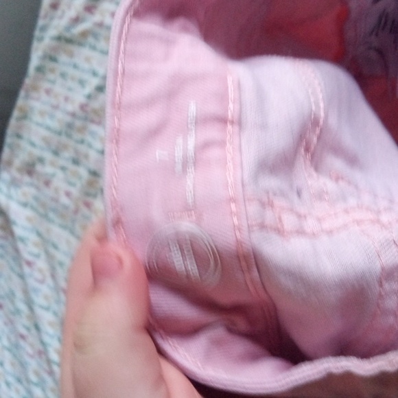 Shorts - Picture 2 of 3